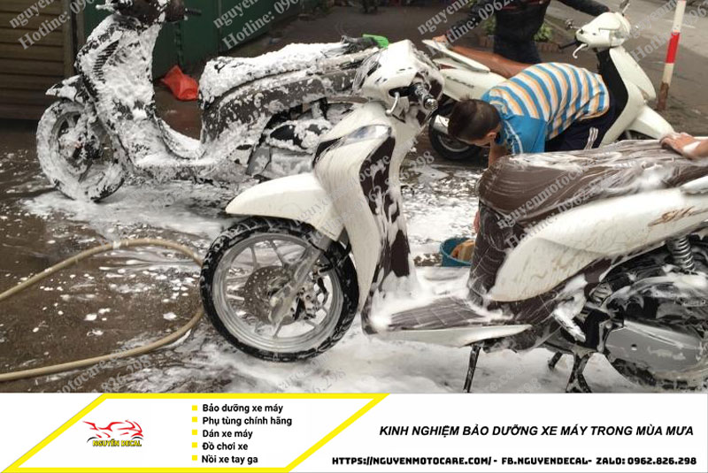 Kinh nghiệm bảo dưỡng xe máy trong mùa mưa