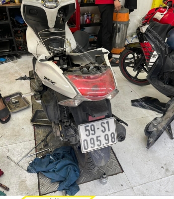 Bảo dưỡng tổng quát xe PCX khó đề